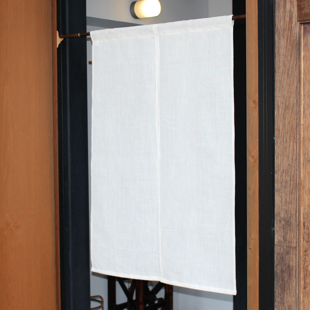 のれん 麻（伊平織） 無地 生成り W84xH120cm 2連 乳付き | IONO